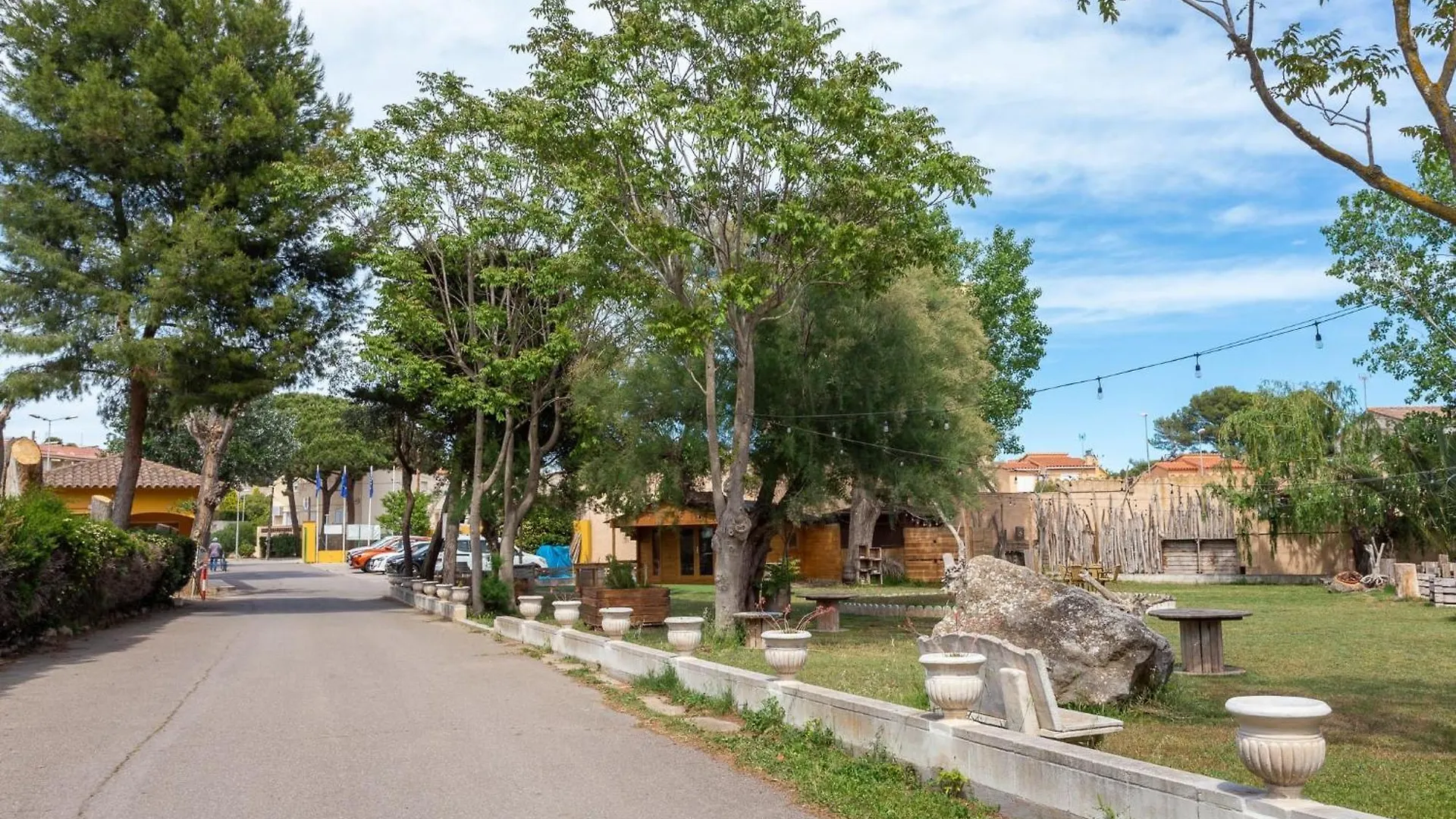 Holiday home Bungalows Tia Polly & Indiana Jones & Yoko Ono L'Escala Spain